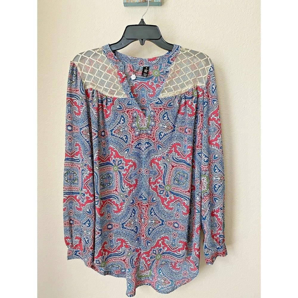 BKE Boutique Women's Size Medium Blue Paisley Print Peasant High-Low Tunic Top